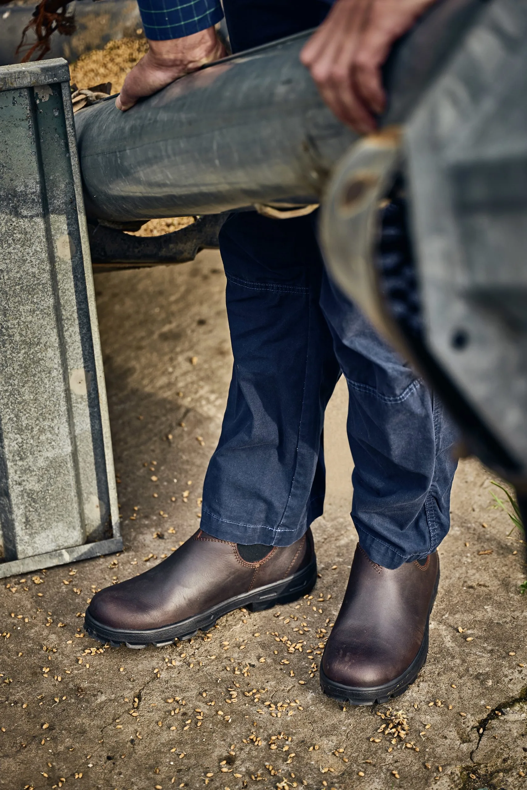 GRUBS Introduce new leather work boots for men and women.