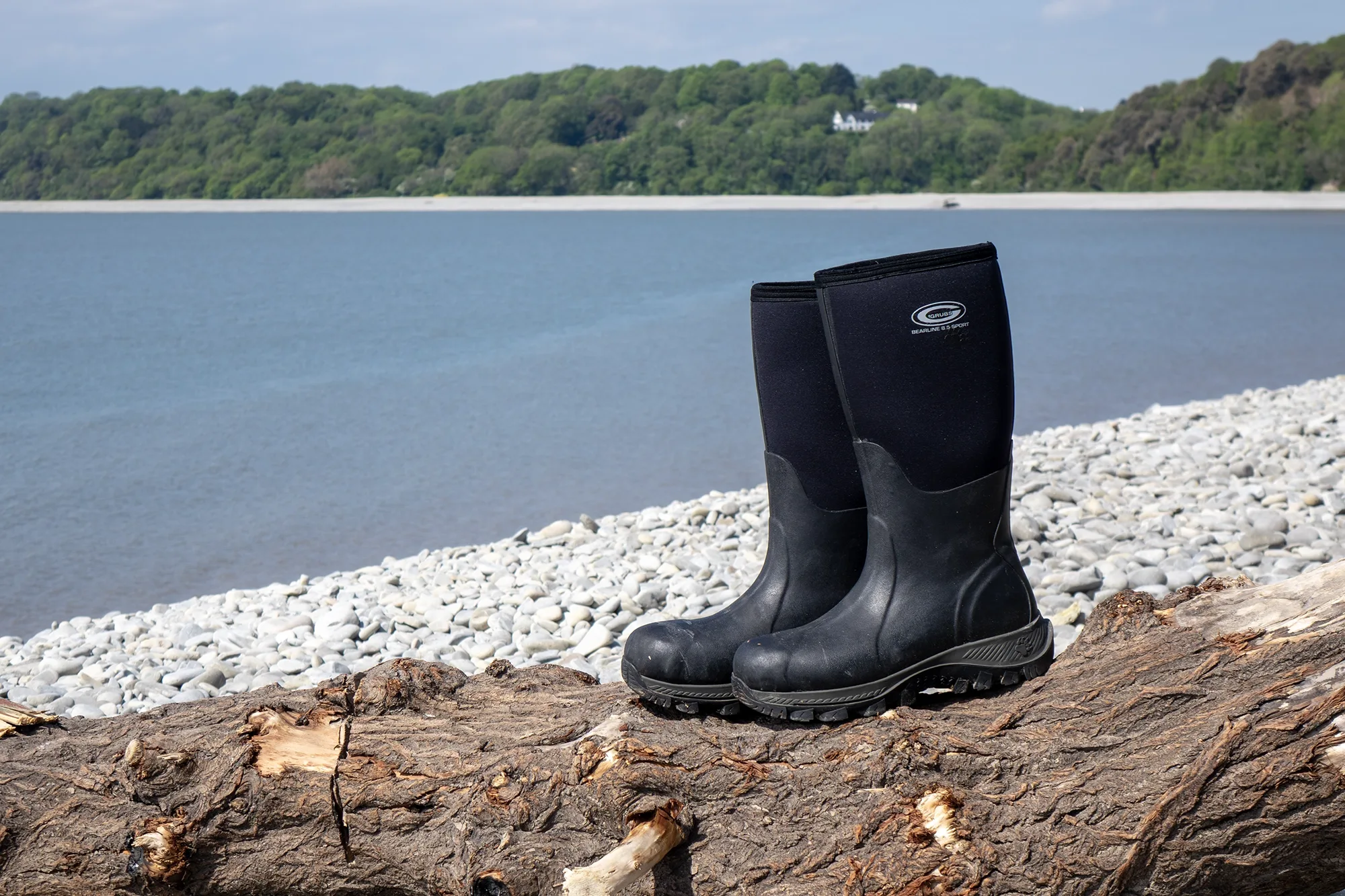 The Gambling Angler Reviews the Bearline 8.5: "Boots You Stop Thinking About"